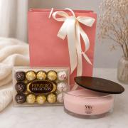 «Романтичний вечір» Подарунковий набір (Свічка WoodWick + Цукерки Ferrero)