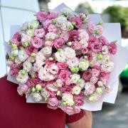 Букет 39 бело-розовых эустом