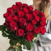 25 красных кенийских роз с лентой