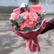 Букет 3 розовые гортензии и эвкалипт