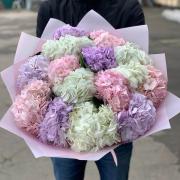 Букет 15 колумбийских гортензий микс