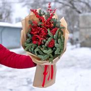 Новорічнний букет із нобілісу та червоних амарилісів