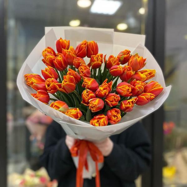 Букет з 35 помаранчевих тюльпанів Orange Princess