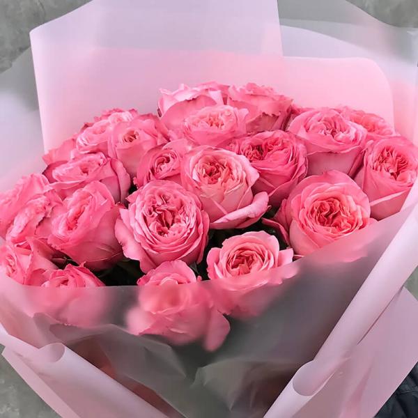 Букет из 25 розовых пионовидных роз Pink Expression