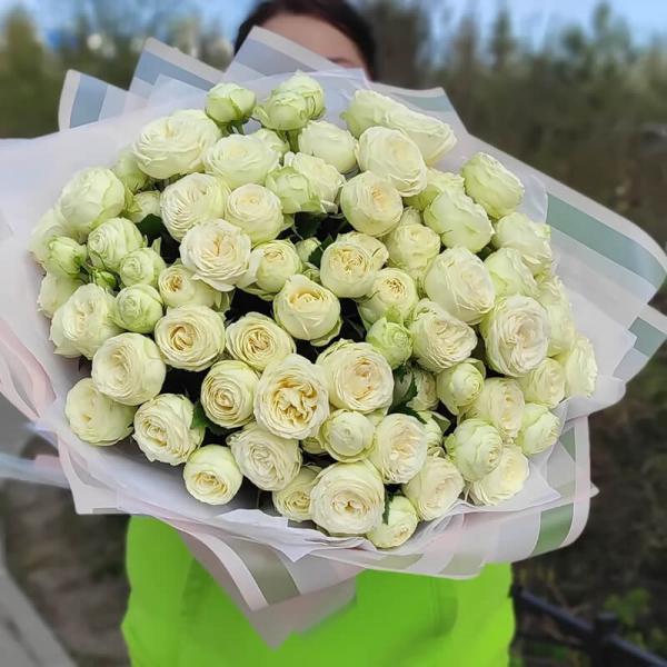 Букет із білих піоноподібних троянд Сноу Ворлд, 15 шт