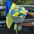 Букет желто-голубых хризантем с колосками