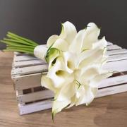 Свадебный букет невесты из белых калл, 29 шт