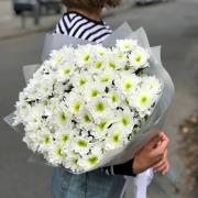 Букет из 15 белых хризантем