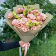 Букет из 11 персиковых эустом