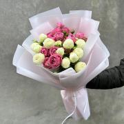 Букет півонієподібних троянд