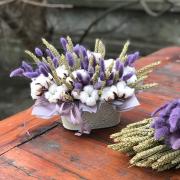 Композиция из хлопка и колосков в кашпо