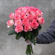 Букет из 25 розовых роз Джумилия, 70 см